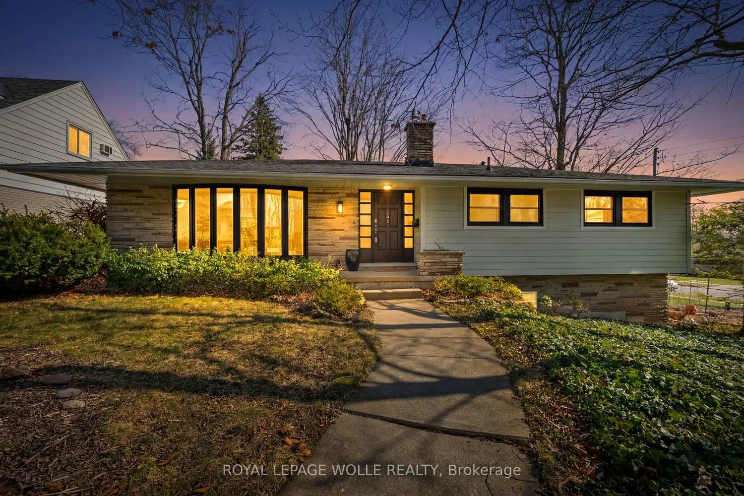 144 Ripplewood Crescent