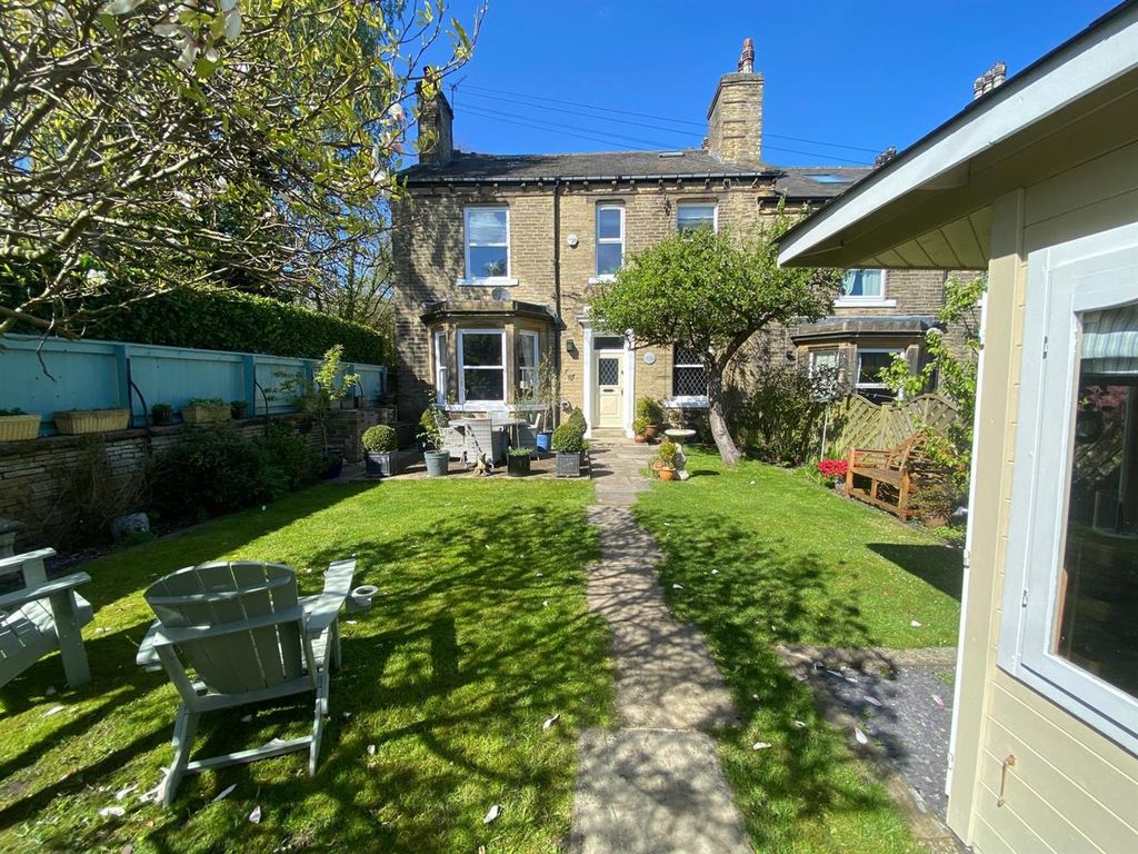 Additional image 3 of 6 bed end terrace house for saleGrandsmere Place, Halifax HX3