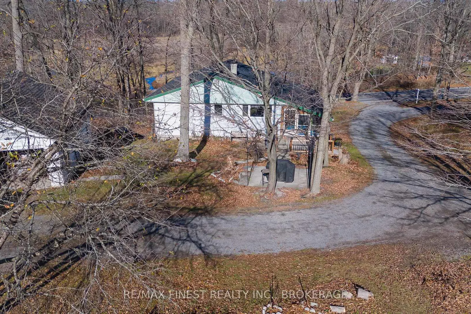 2221 Burbrook Road photo 3