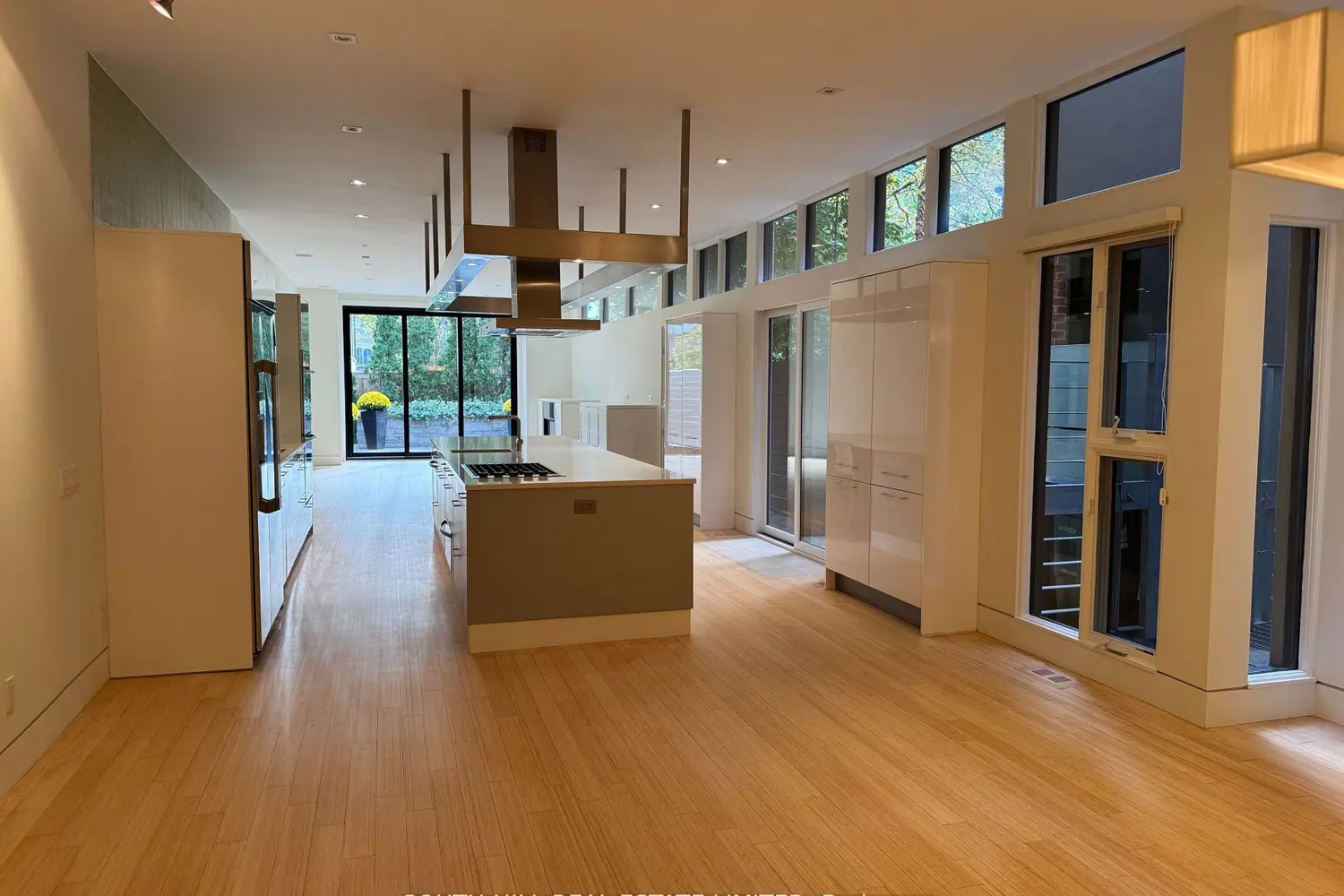 21 Lowther Avenue photo 4