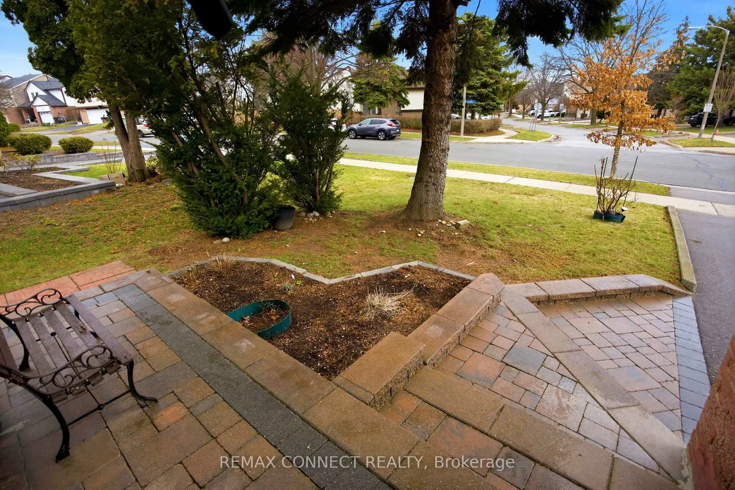 140 Placentia Boulevard photo 2