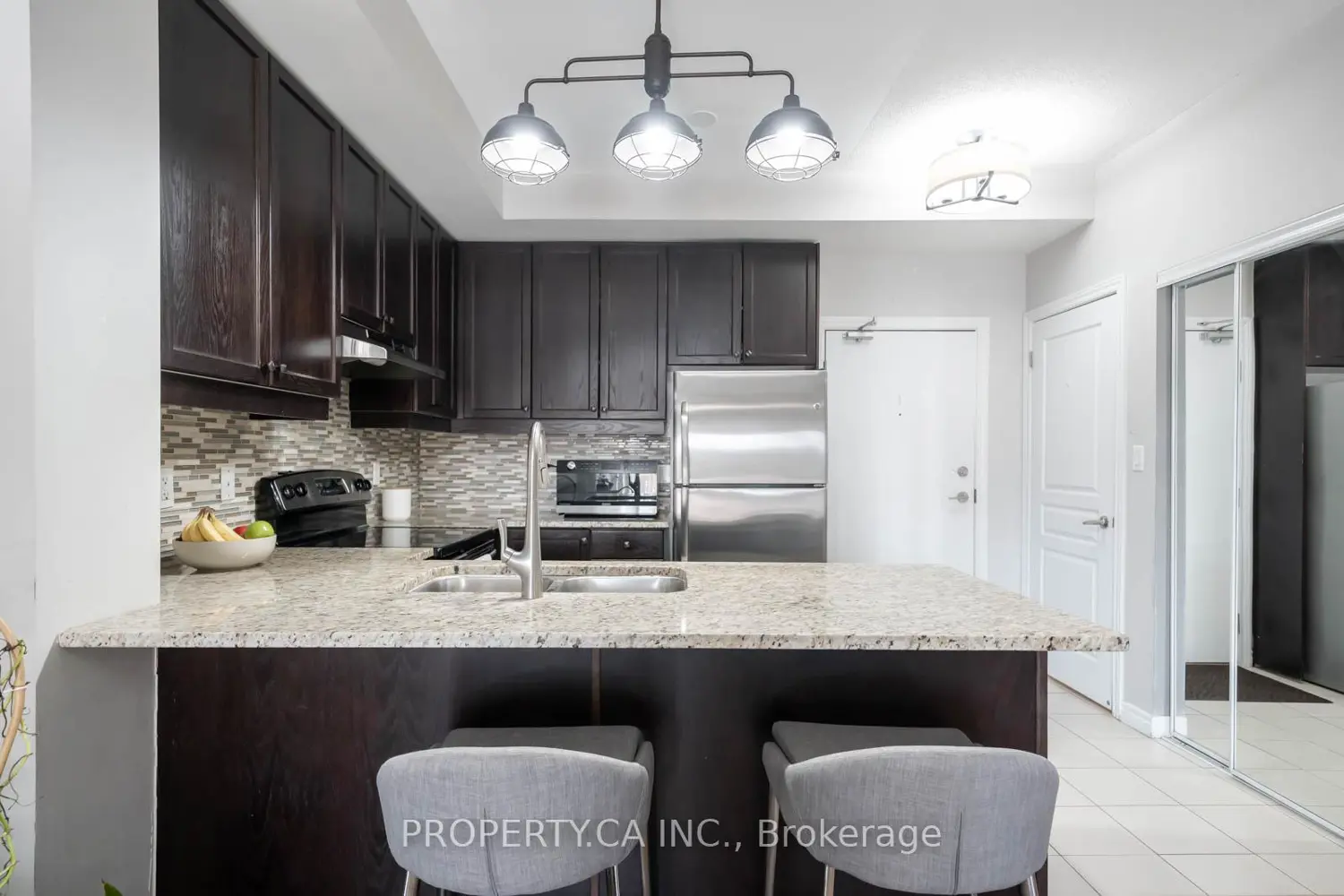 570 Lolita Gardens 144