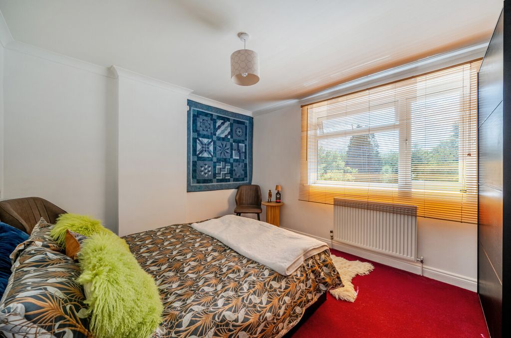 Additional image 9 of 3 bed semi-detached house for saleHaslemere, Surrey GU27