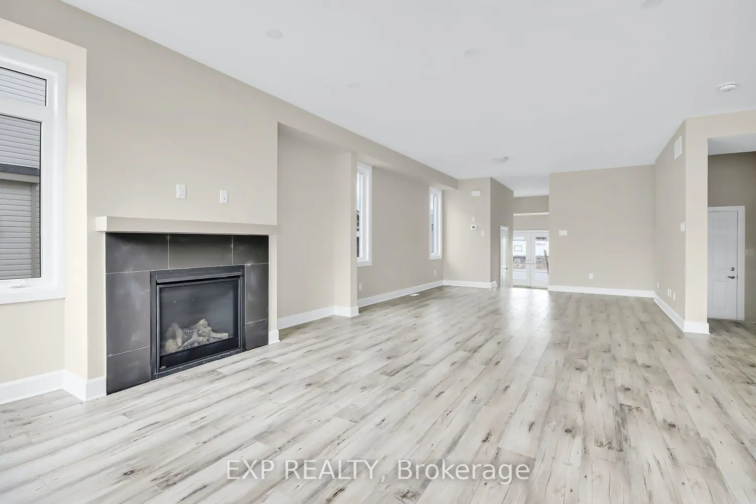 163 Hooper Street photo 4