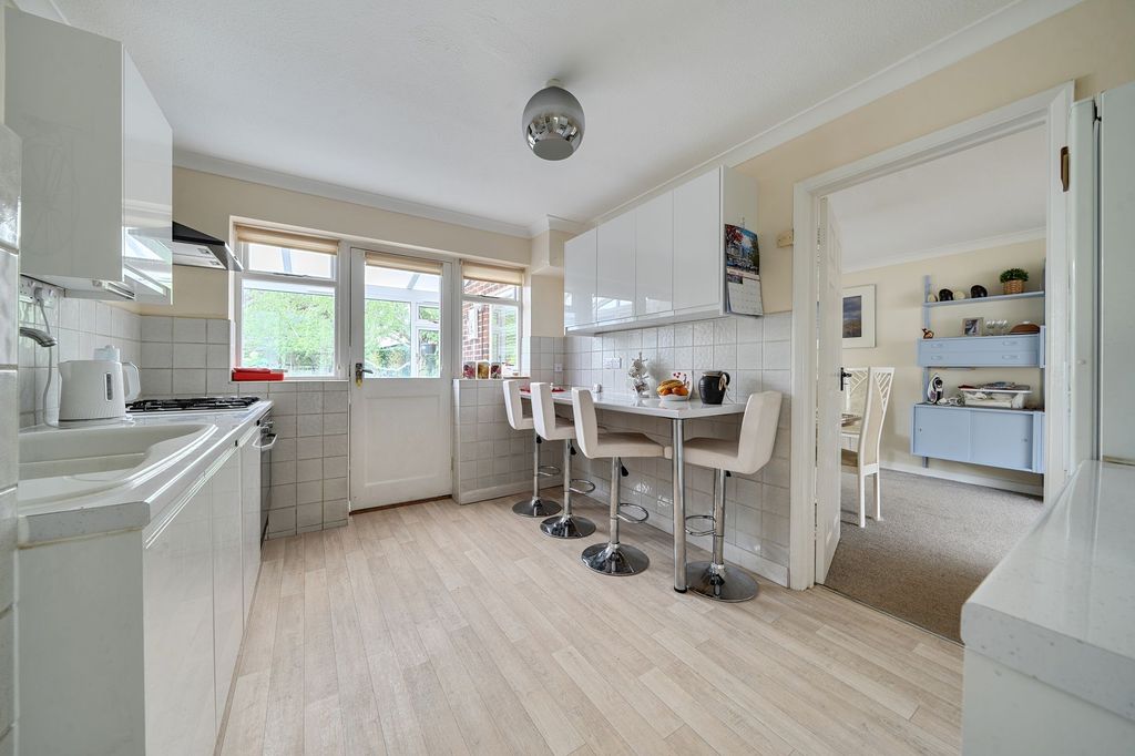 Additional image 2 of 4 bed detached house for saleLongmead Gardens, Havant PO9