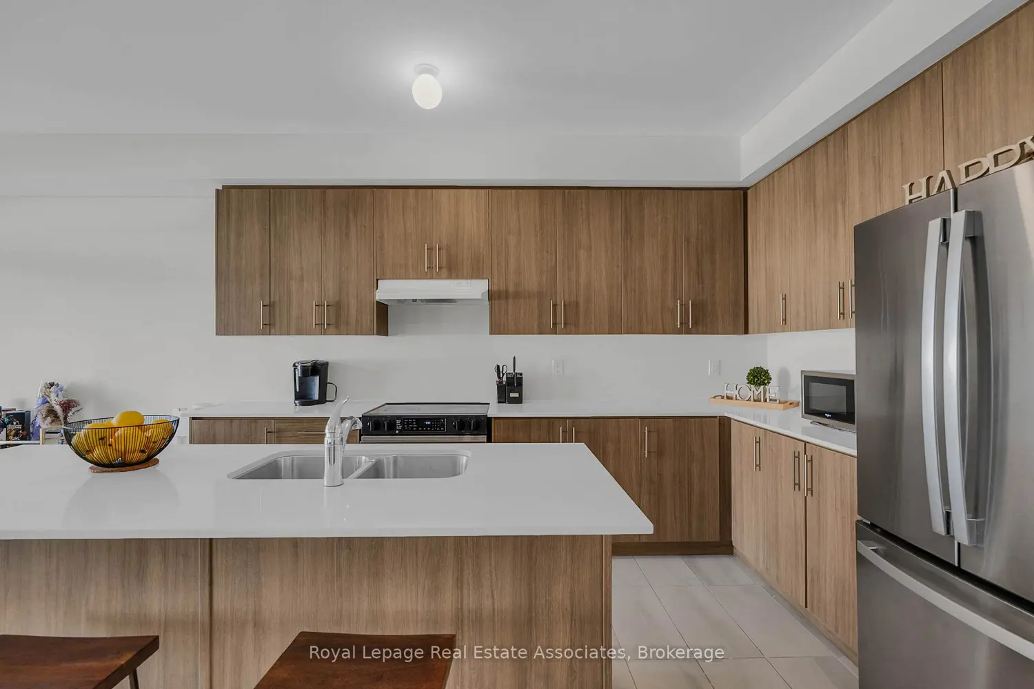1386 Davis Loop photo 4