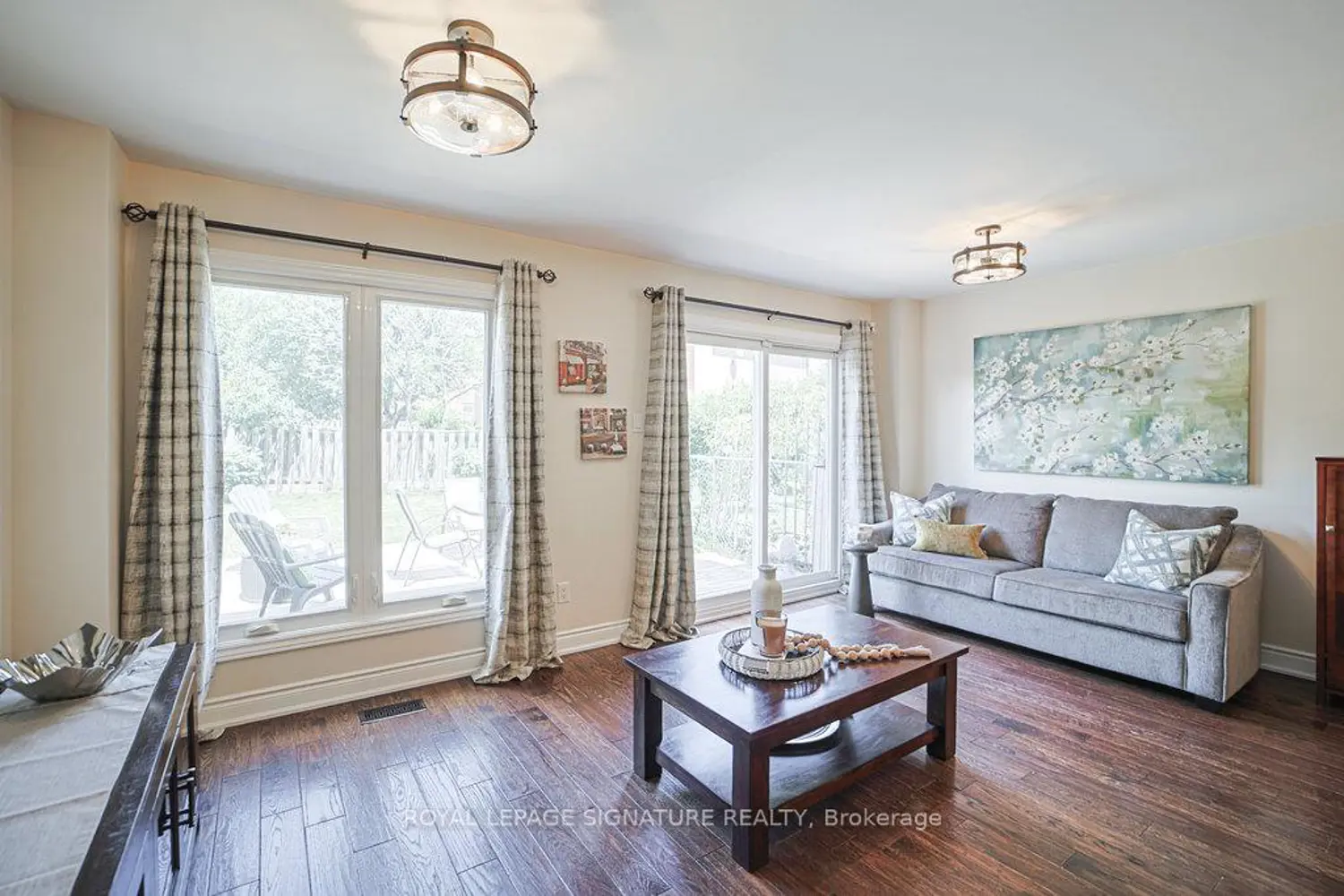 1106 Highgate Place photo 4