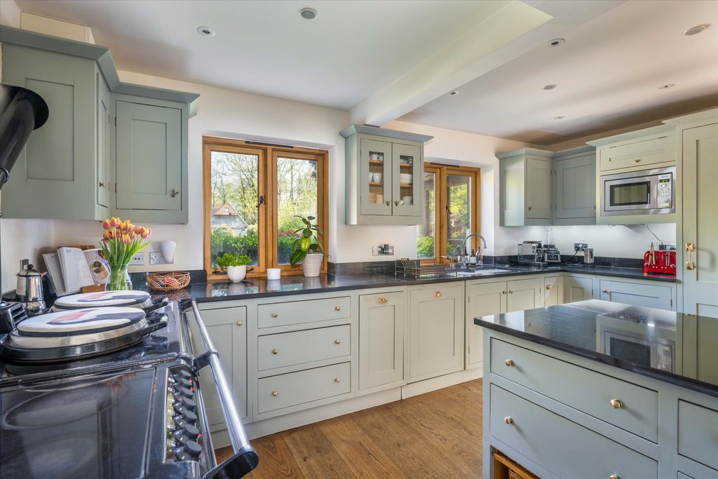 Additional image 7 of 6 bed detached house for saleLinchmere Ridge, Haslemere, Surrey GU27