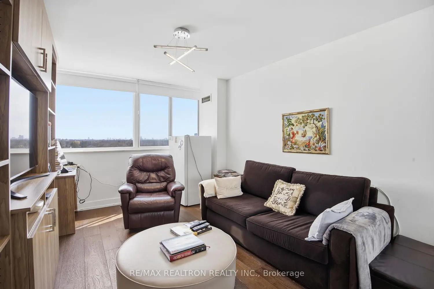 Additional image 10 of 3000 Bathurst Street 908