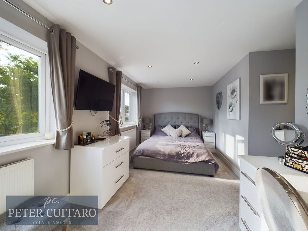Additional image 12 of 5 bed semi-detached house for saleDanemead, Hoddesdon EN11