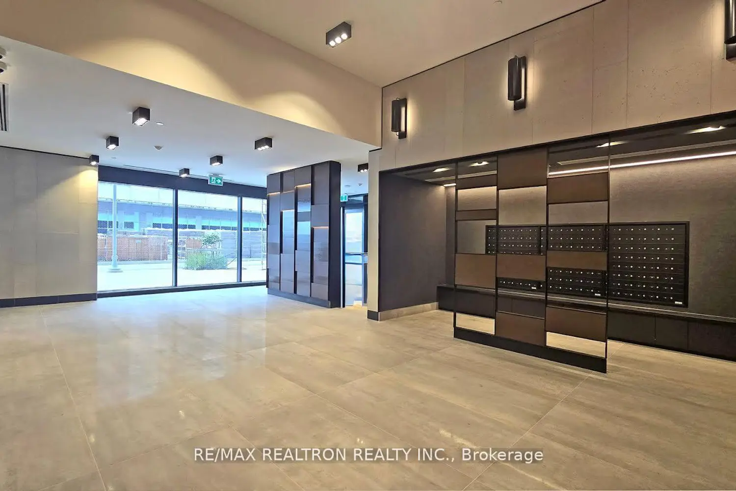 Additional image 17 of 38 Simcoe Promenade Circle 319C