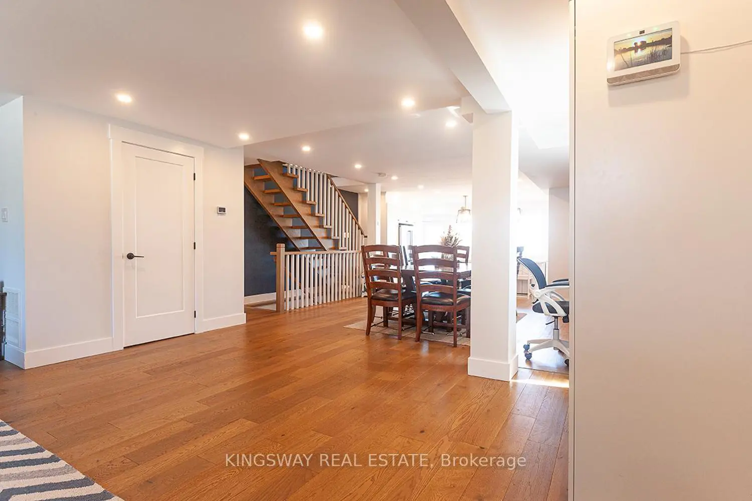 510 Richey Crescent photo 2