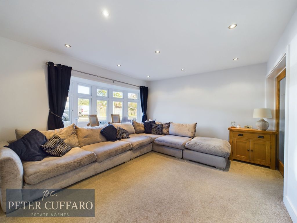 Additional image 6 of 5 bed semi-detached house for saleDanemead, Hoddesdon EN11