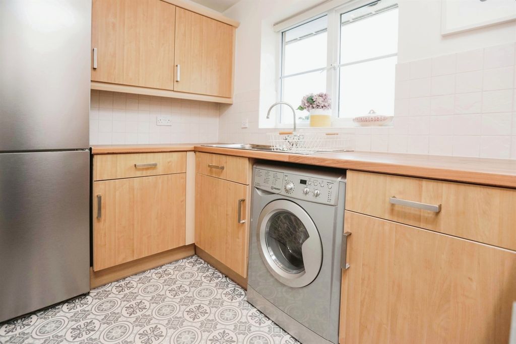 Additional image 12 of 2 bed flat for saleCavalier Drive, Halesowen B63