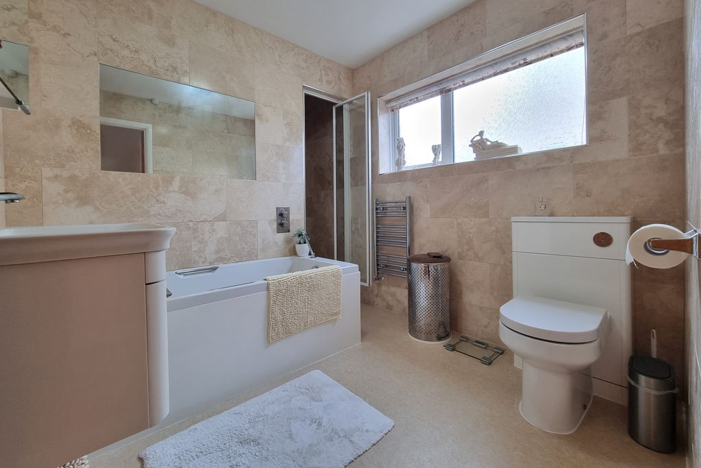 Additional image 17 of 3 bed detached house for saleHayling Island, Hampshire PO11
