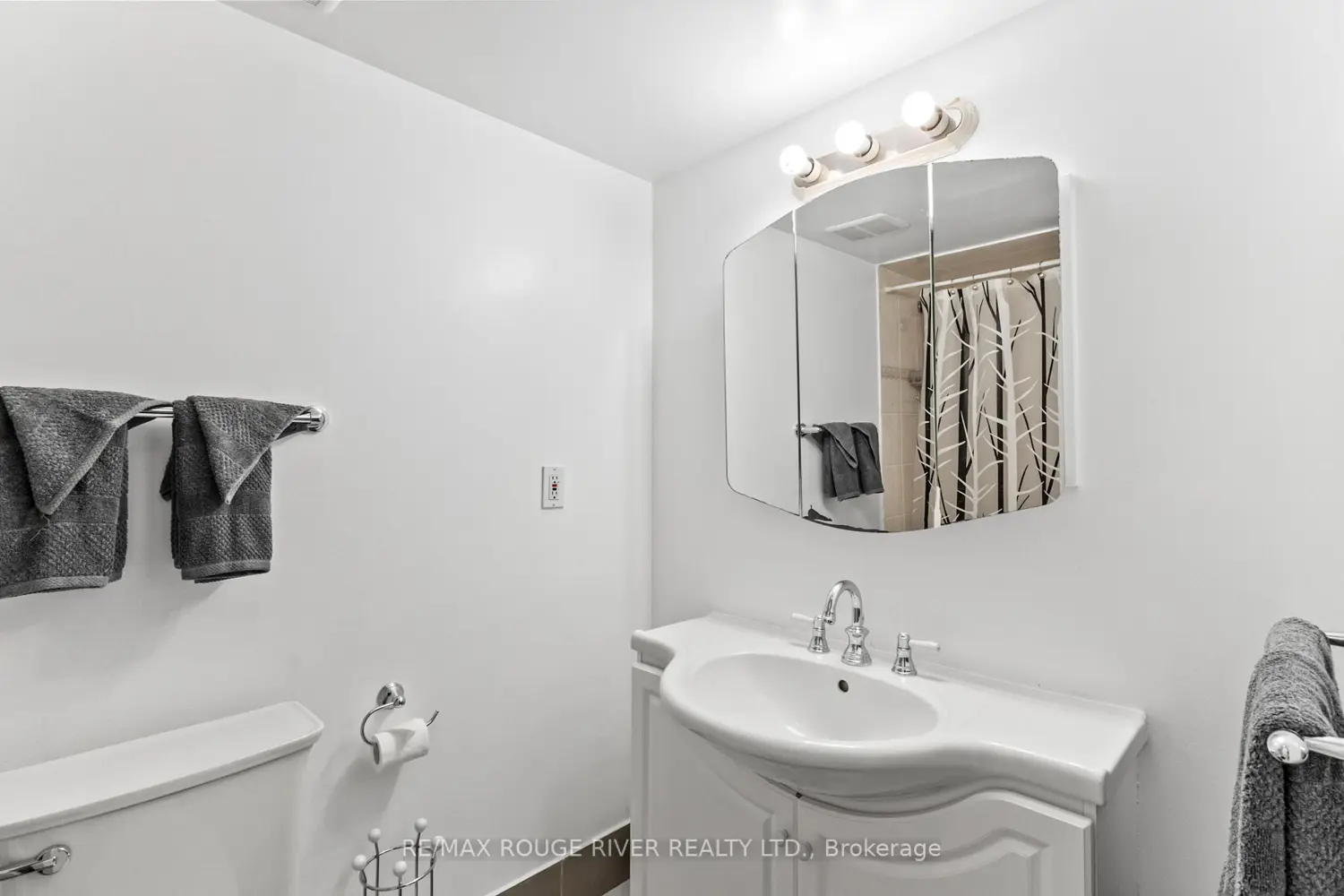 Additional image 14 of 40 Chichester Place 804