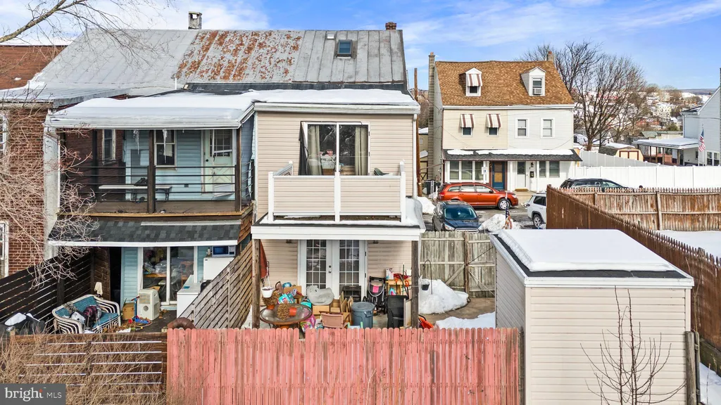 Additional image 11 of 817 Grant Street, Pottsville, PA 17901