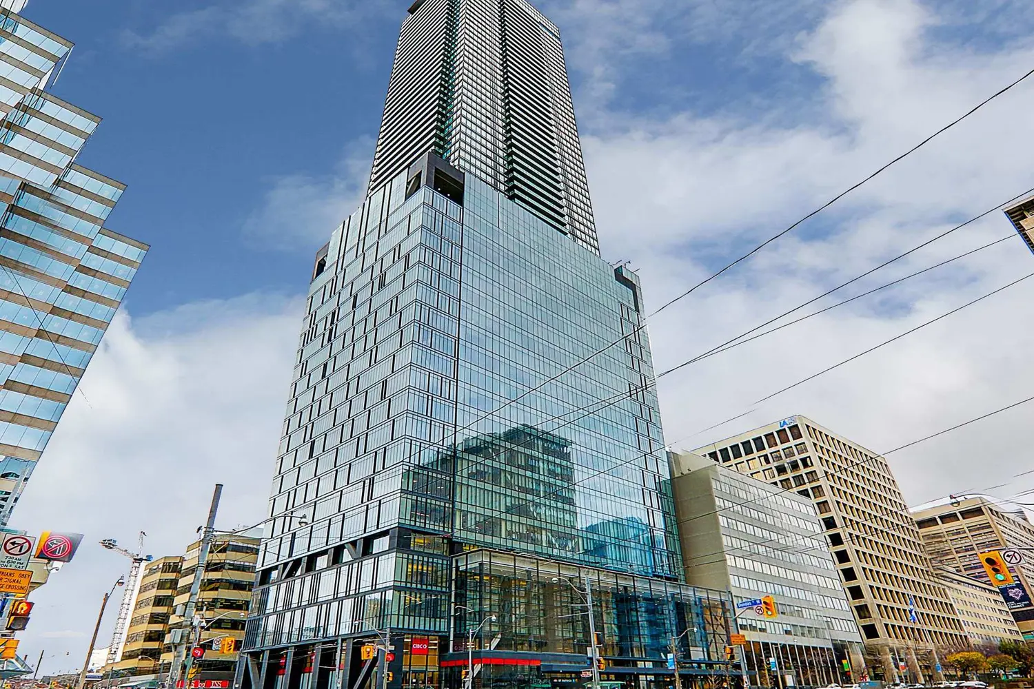 488 University Avenue 4310
