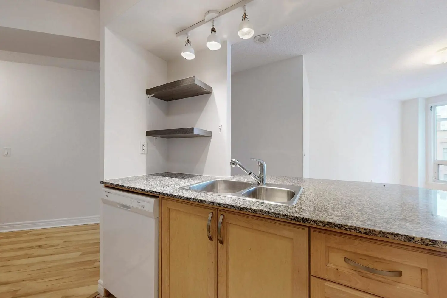 Additional image 9 of 100 Hayden Street 812