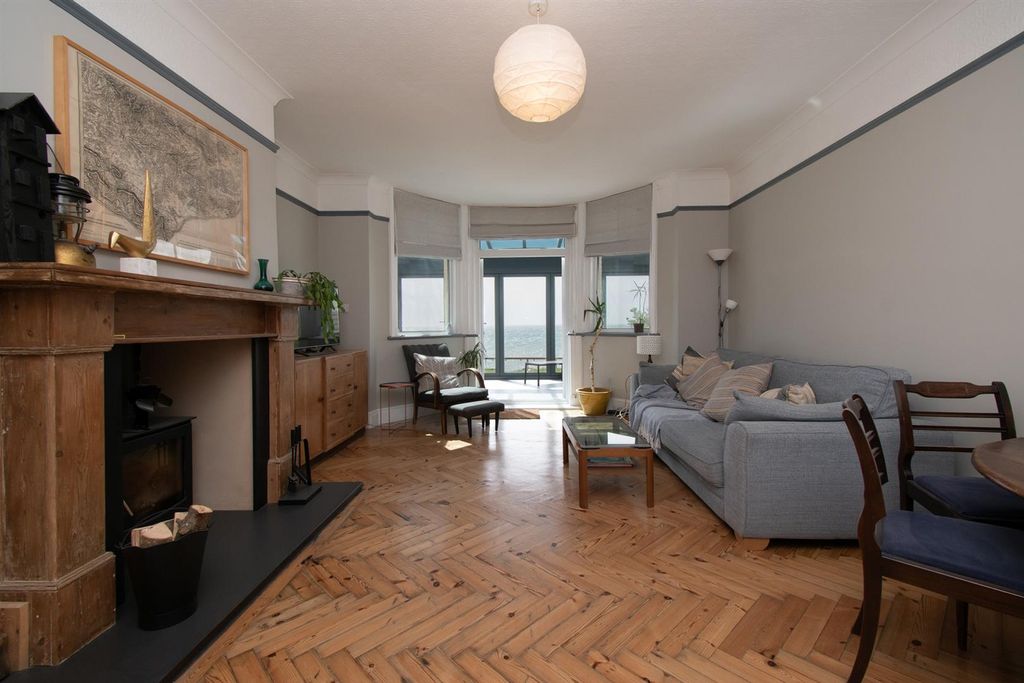 2 bed flat for saleWest Hill Road, St. Leonards-On-Sea TN38