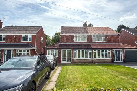 Warwick Road, Failsworth, Manchester, Greater Manchester M35