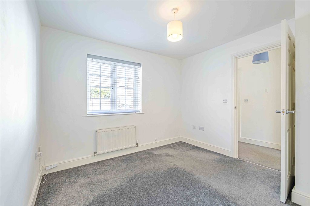 Additional image 7 of 1 bed maisonette for saleRoughdown Road, Boxmoor, Hemel Hempstead, Hertfordshire HP3