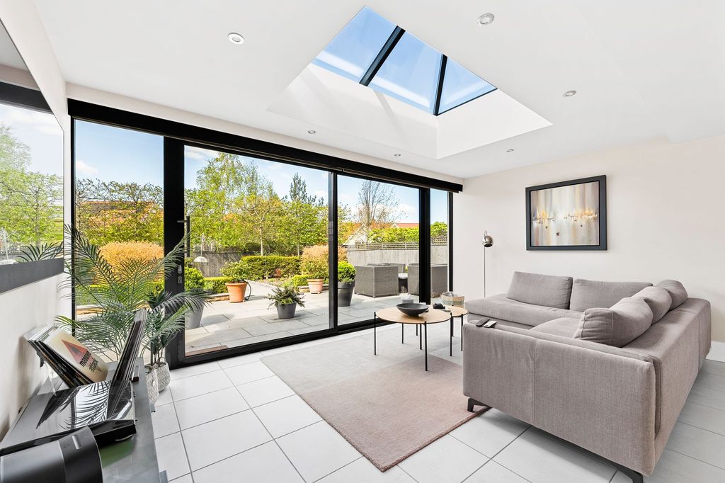 Additional image 6 of 5 bed detached house for saleSussex Avenue, Harrogate HG1