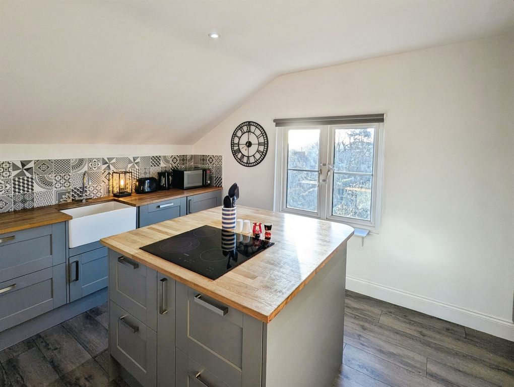 Additional image 4 of 2 bed flat for saleNew Road, Hertford SG14