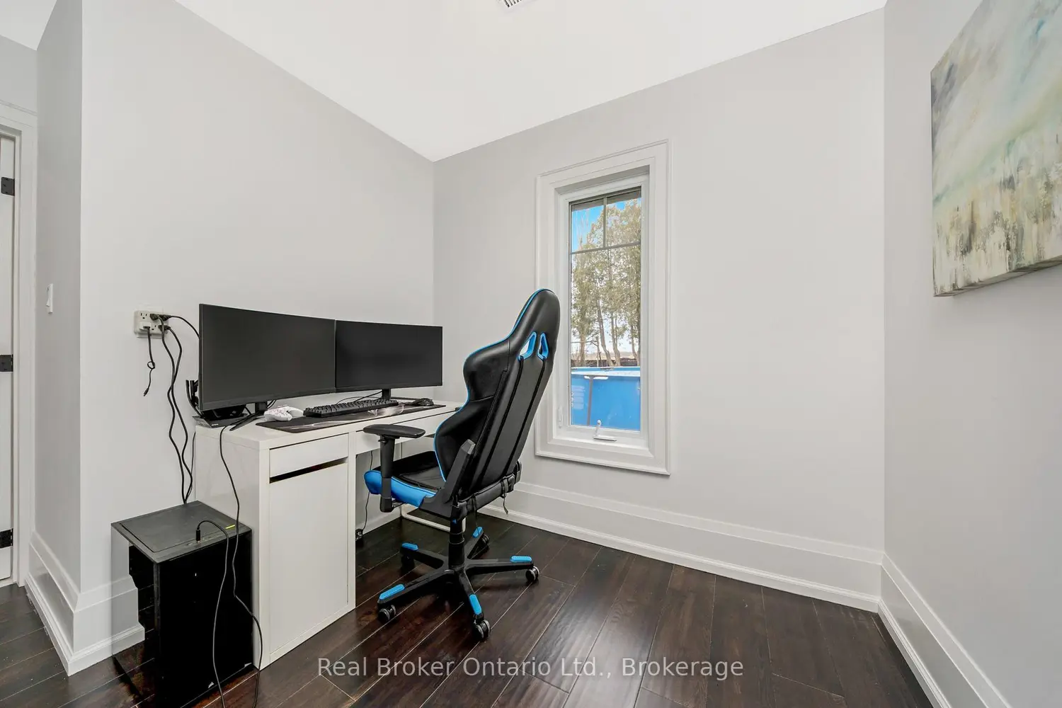 5938 Trafalgar Road photo 5