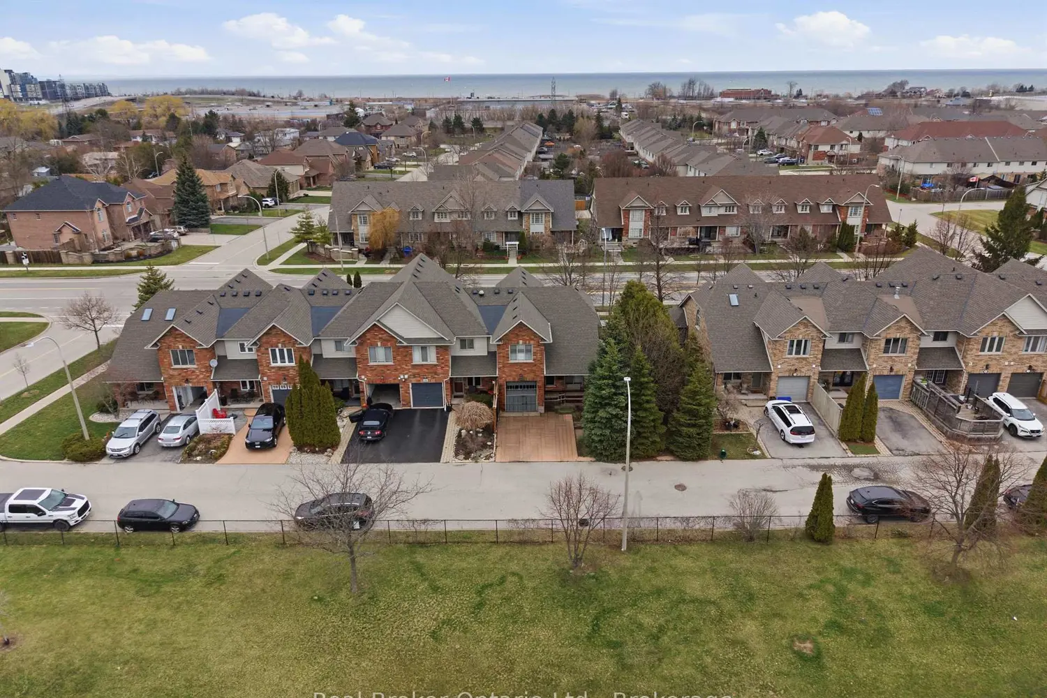 189 Livingston Avenue photo 4