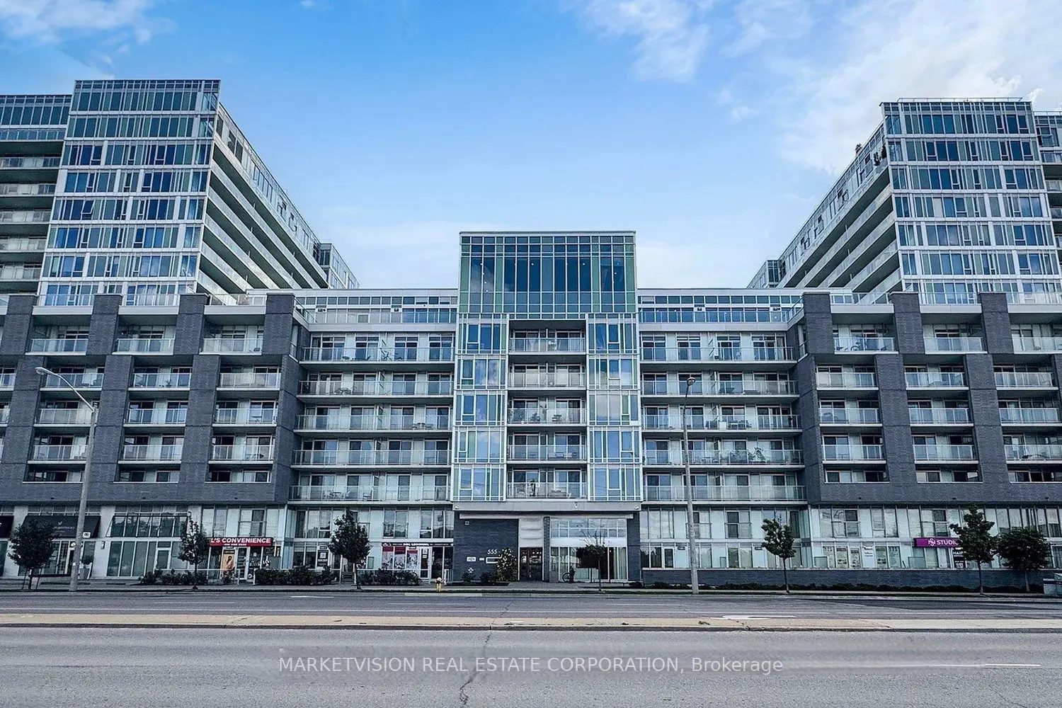565 Wilson Avenue 806
