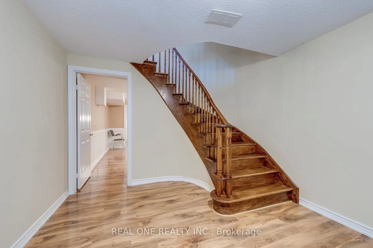 Additional image 17 of 1201 Creekside Drive