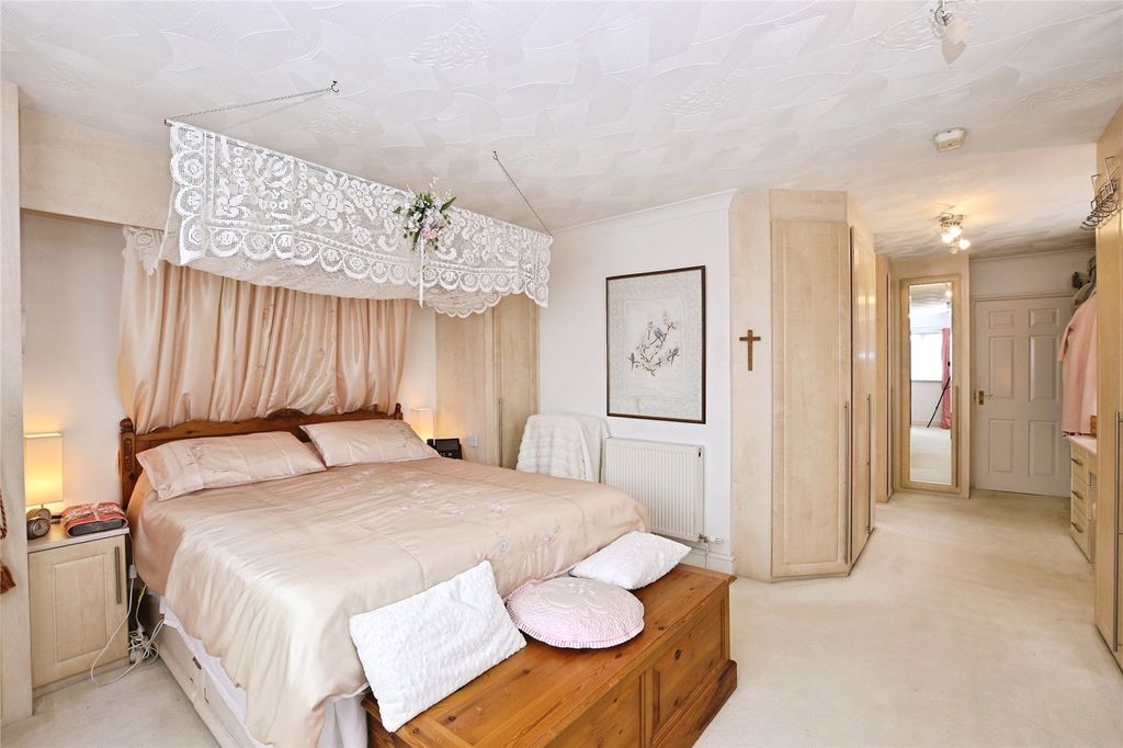 Additional image 20 of 6 bed detached house for saleHavant Road, Hayling Island, Hampshire PO11