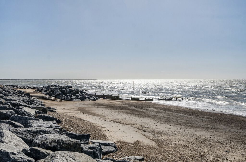 Additional image 18 of 4 bed detached house for saleSandy Beach Estate, Hayling Island, Hampshire PO11