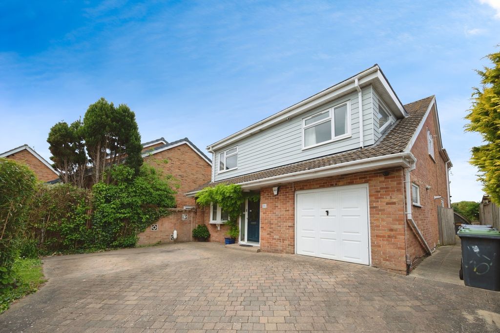 Additional image 3 of 4 bed detached house for saleWittering Road, Hayling Island, Hampshire PO11