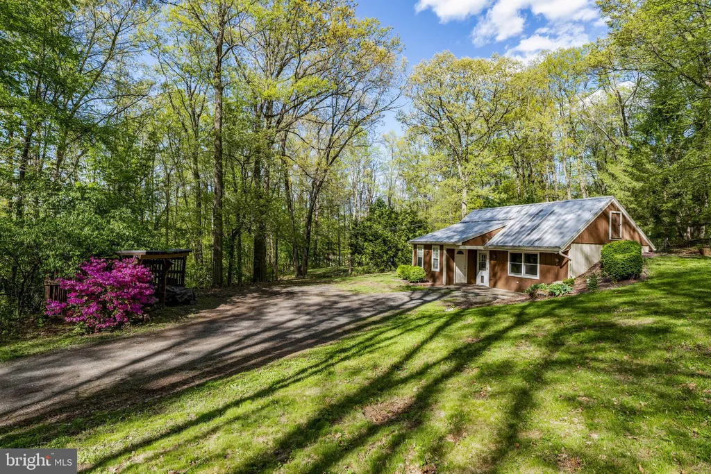 Additional image 2 of 1522 Hilltop Road, Mohnton, PA 19540