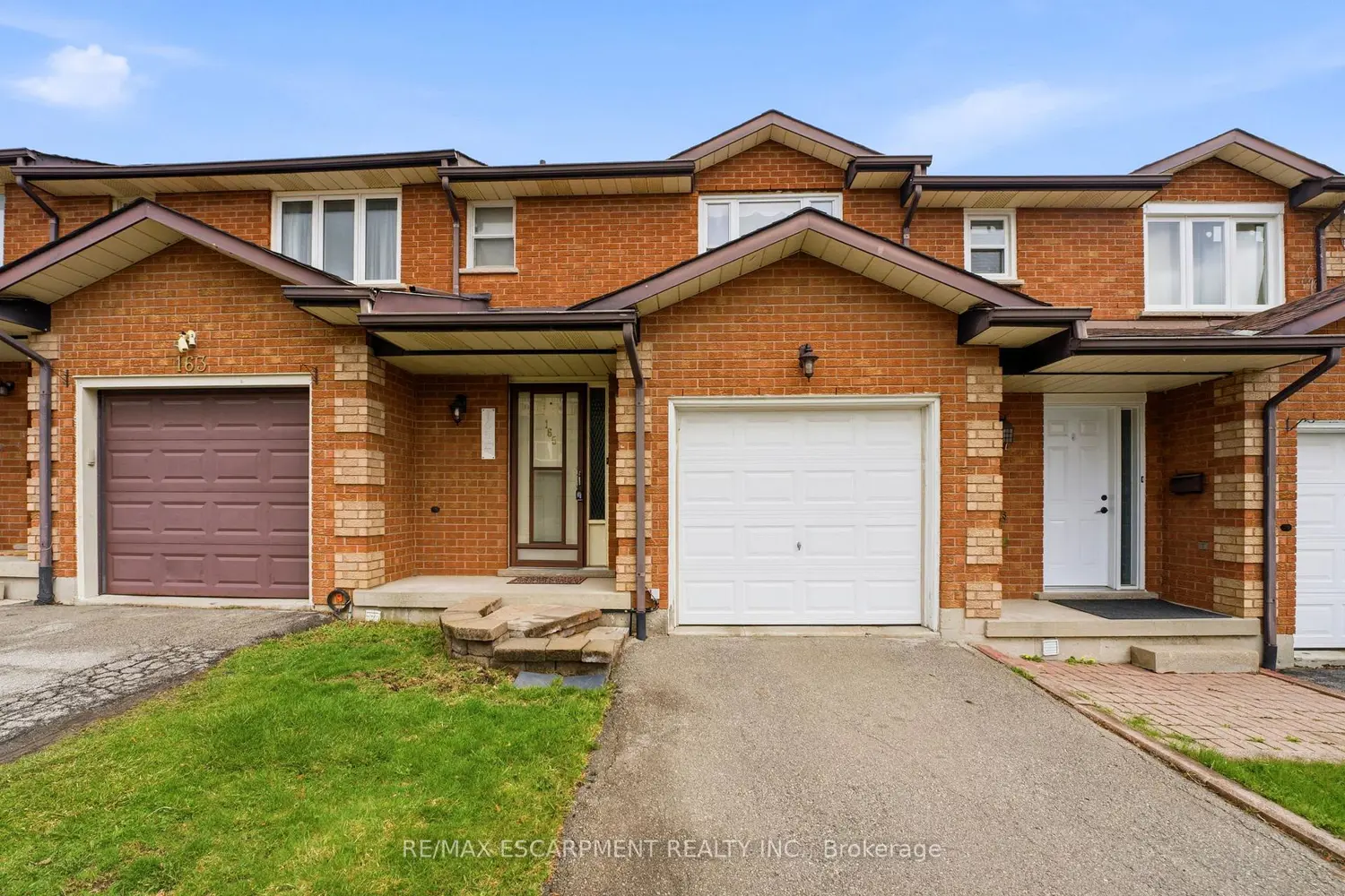 165 Essling Avenue photo 5