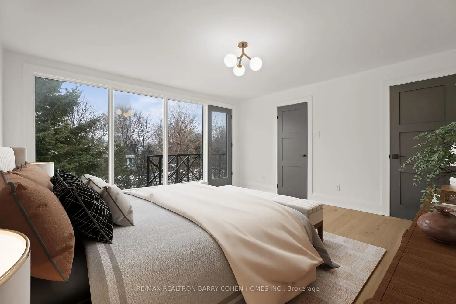 Additional image 12 of 231 Macpherson Avenue