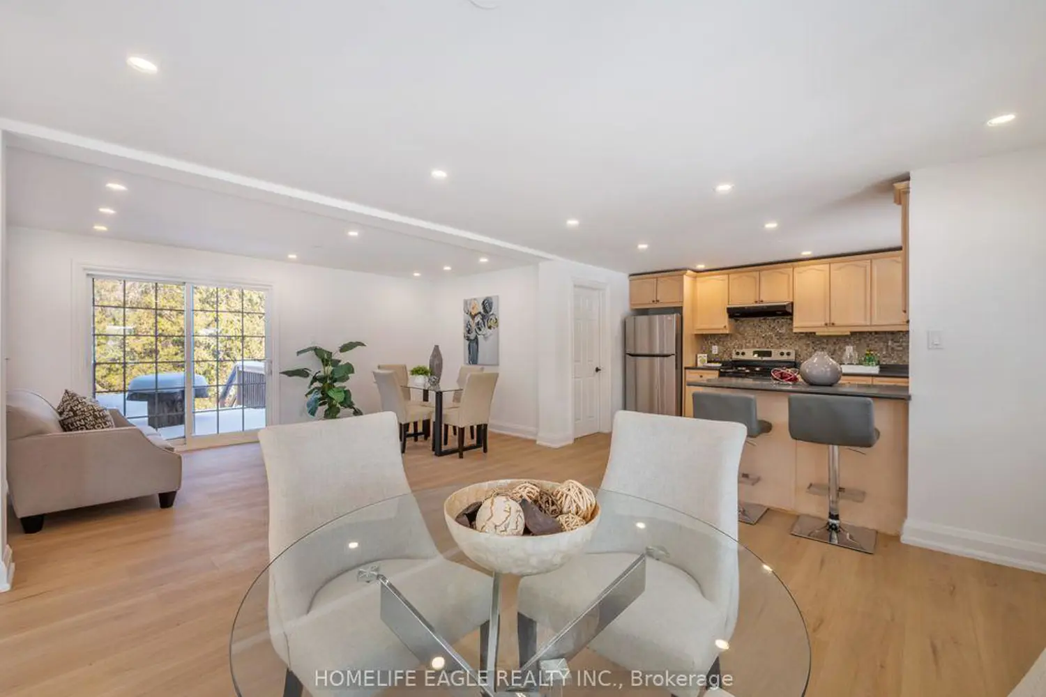 4566 Lloydtown-Aurora Road photo 2