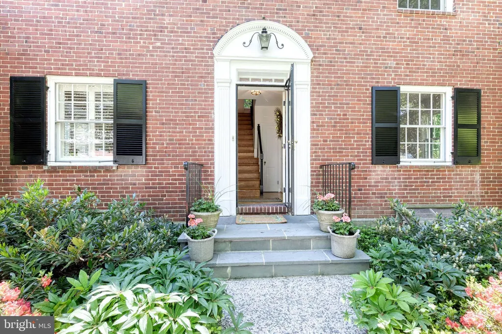 325 Broadmoor Road, Baltimore, MD 21212 photo 3