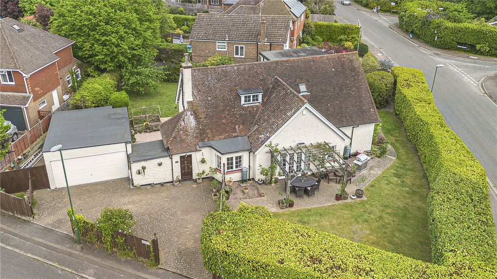 5 bed detached house for saleAshenground Road, Haywards Heath, West Sussex RH16