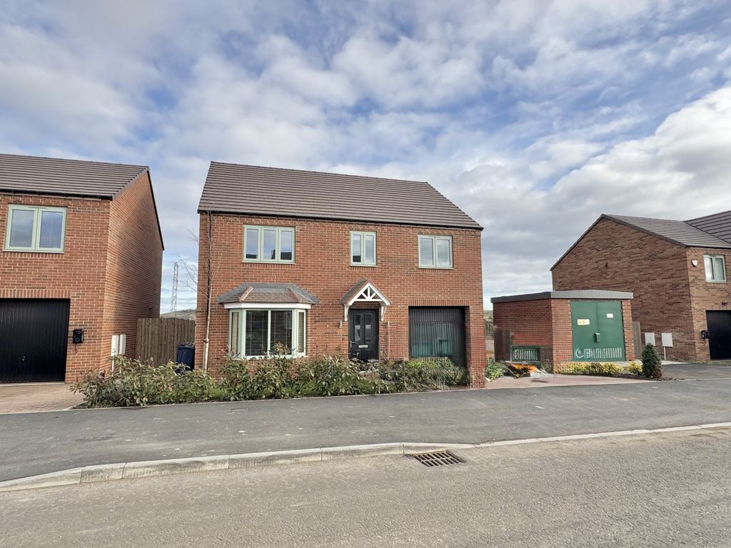 4 bed detached house for saleDragonfly Way, Houghton Le Spring, Tyne And Wear DH4