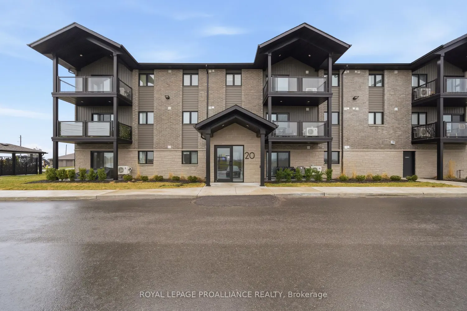 20 Hillside Meadow Drive 208