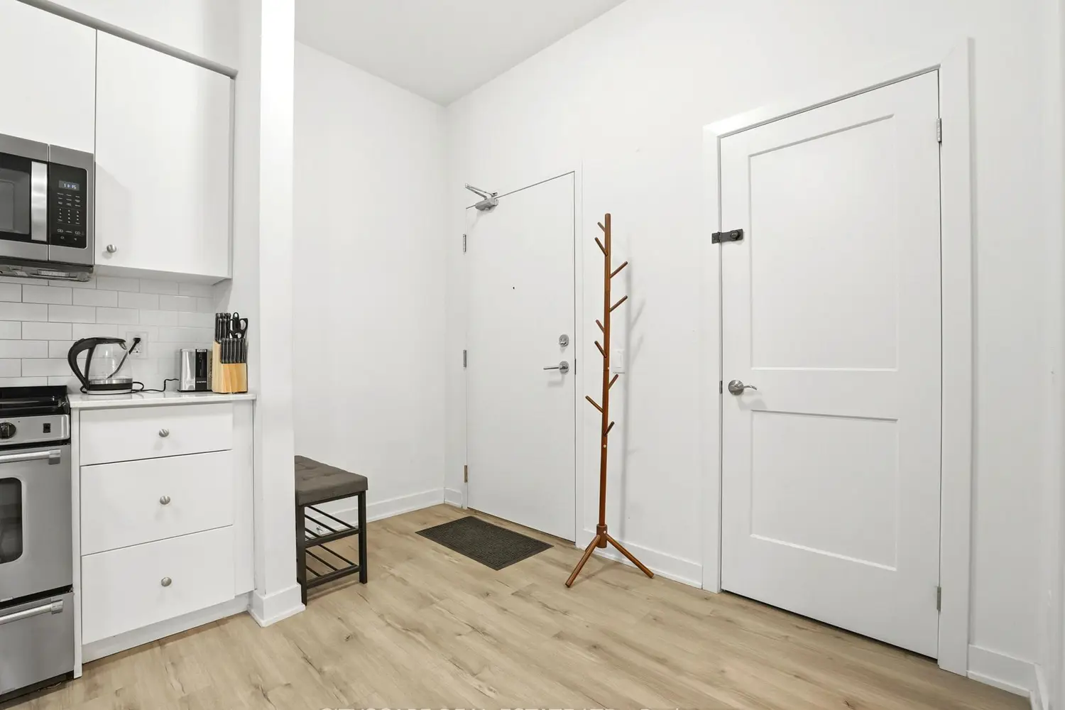 110 Fergus Avenue 138 photo 2