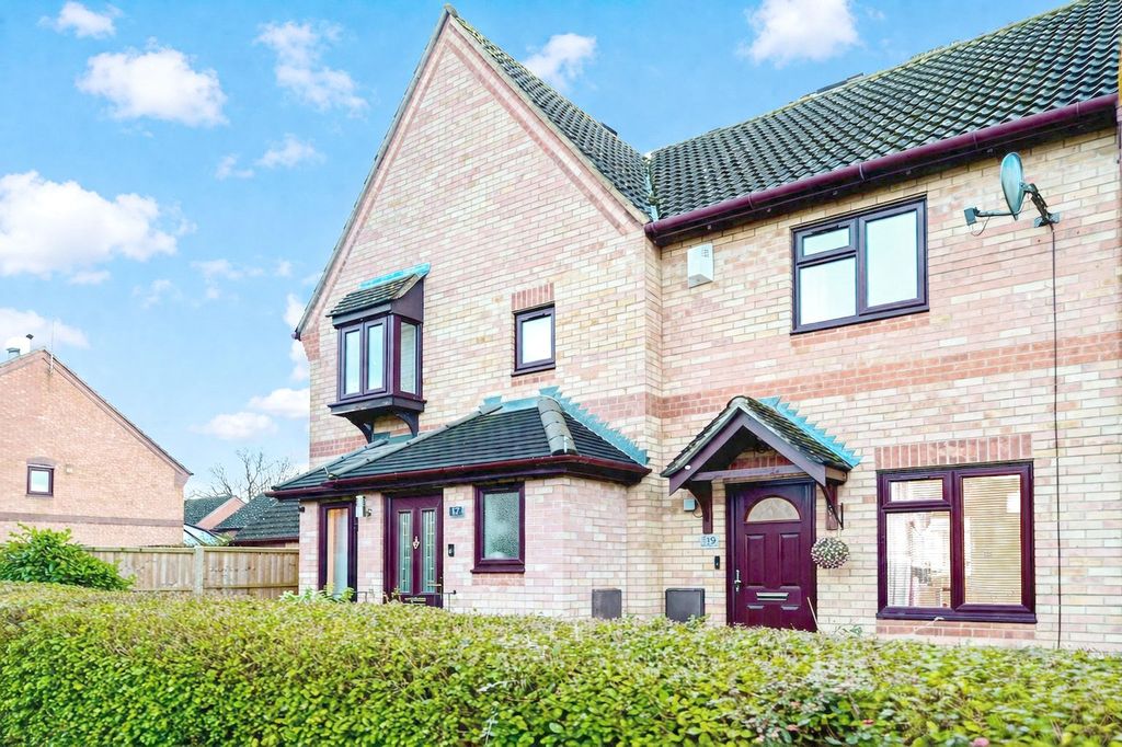 Additional image 9 of 2 bed terraced house for saleBowling Green Drive, Hook, Hampshire RG27