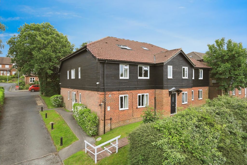 1 bed flat for saleStreatfield Road, Heathfield, East Sussex TN21