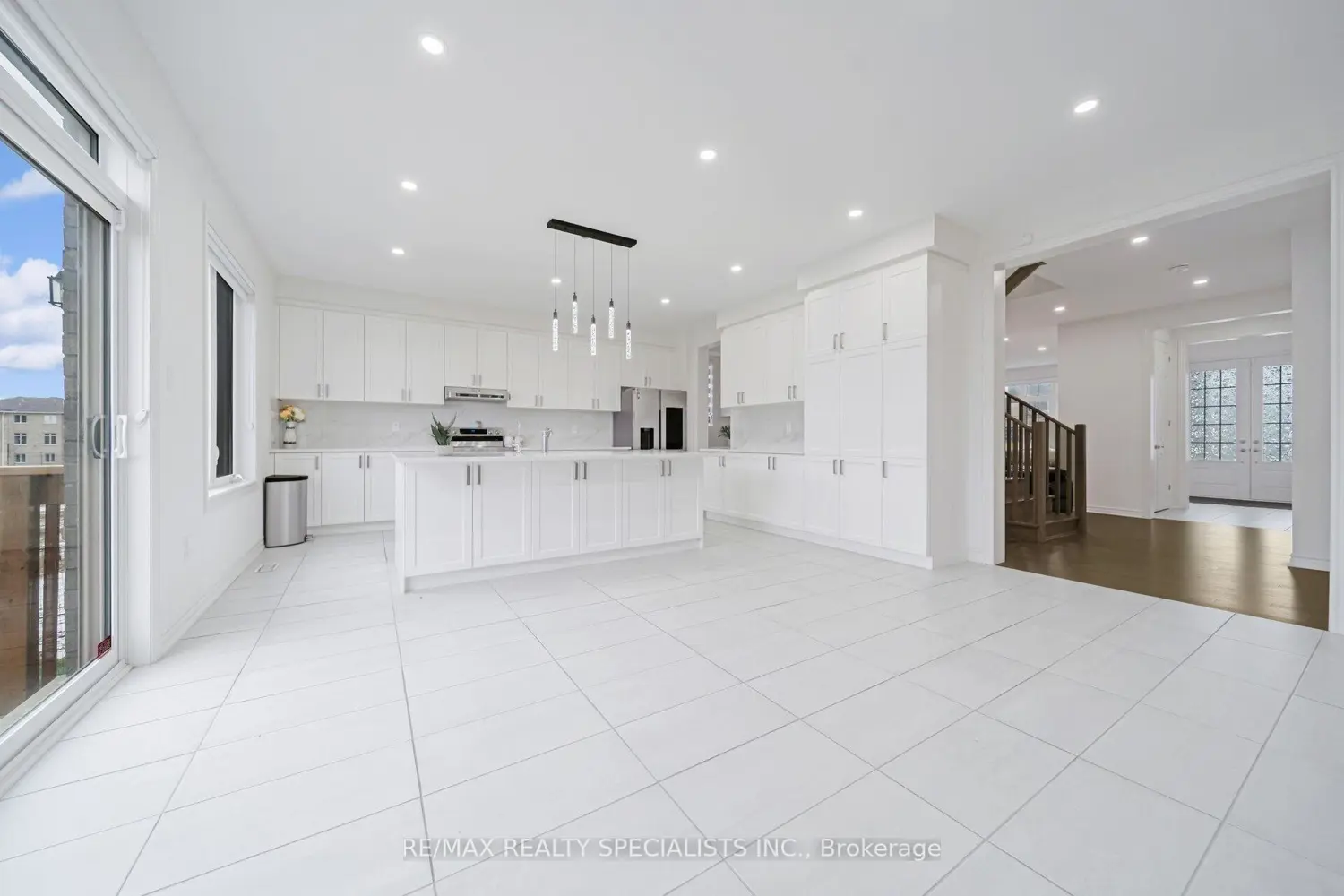 4 Elderberry Way photo 4