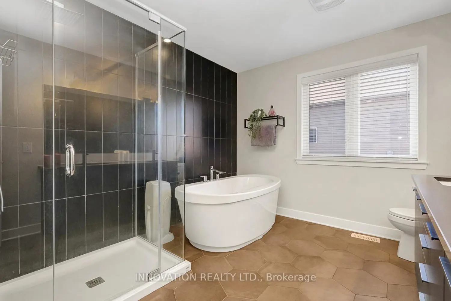Additional image 13 of 429 Fernside Street