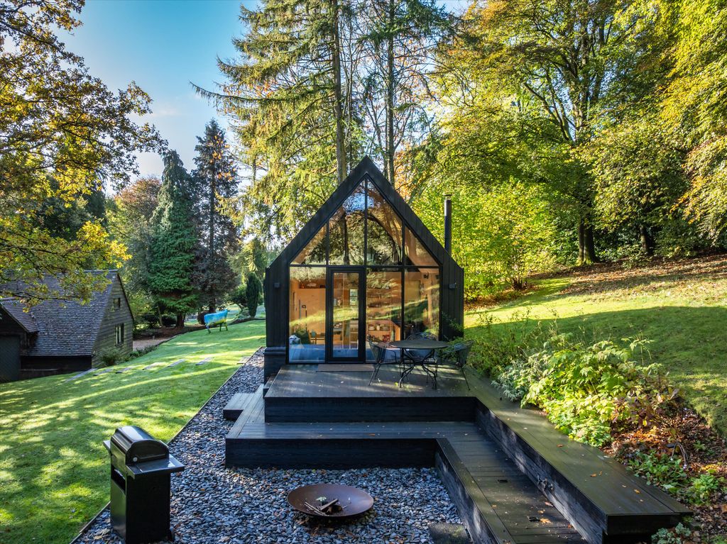 Additional image 29 of 5 bed detached house for saleHindhead Road, Haslemere, Surrey GU27