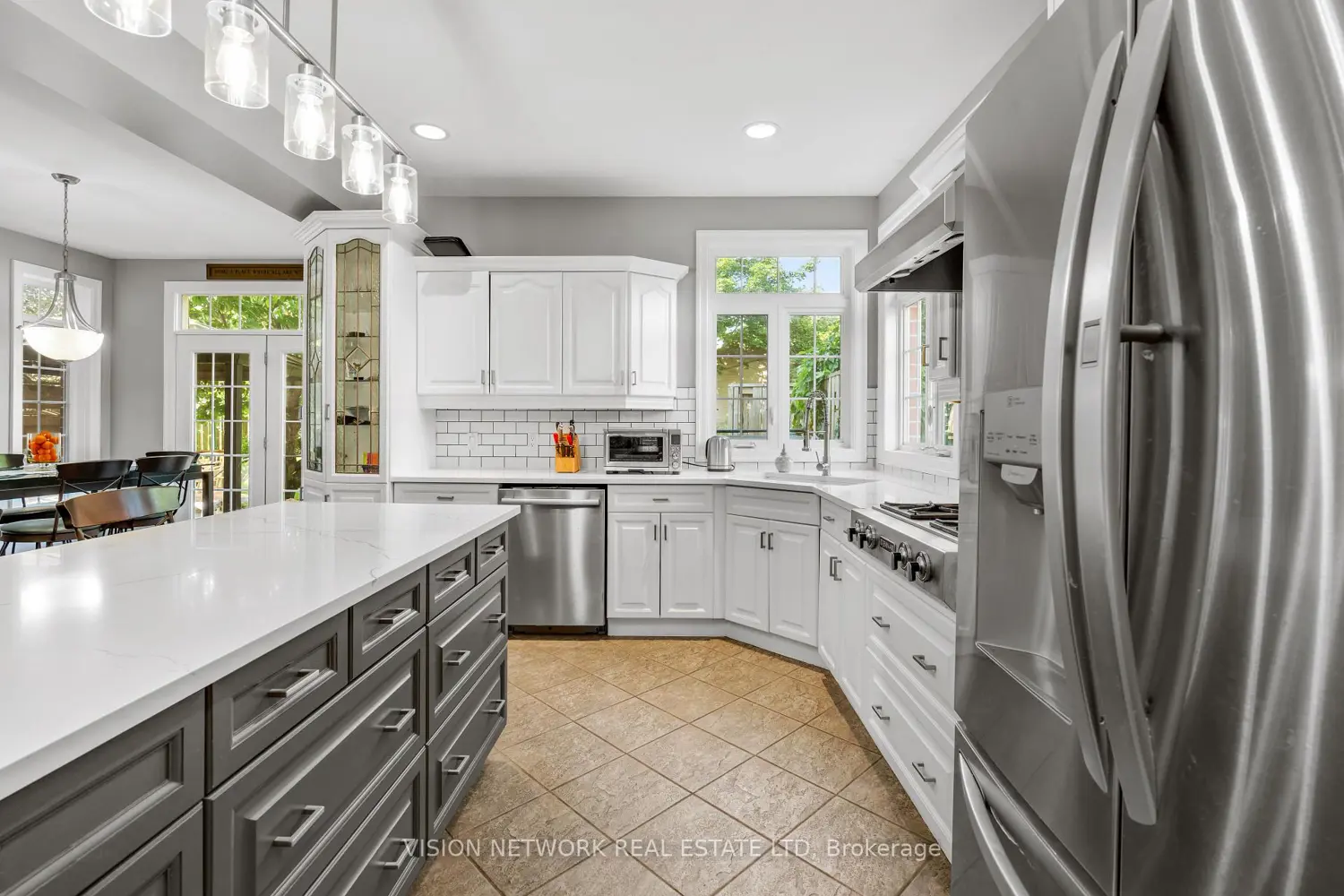 1057 Manchester Road photo 2